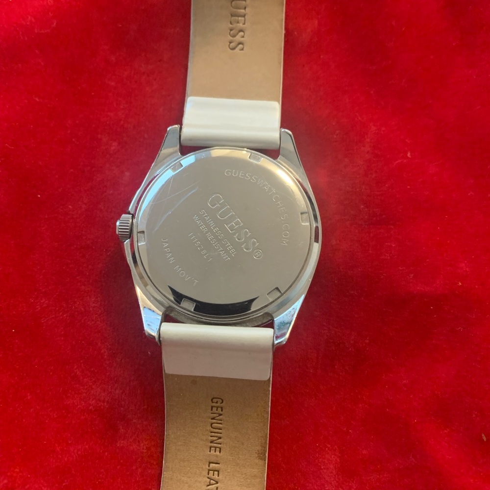 guess watch - Picture 2 of 3
